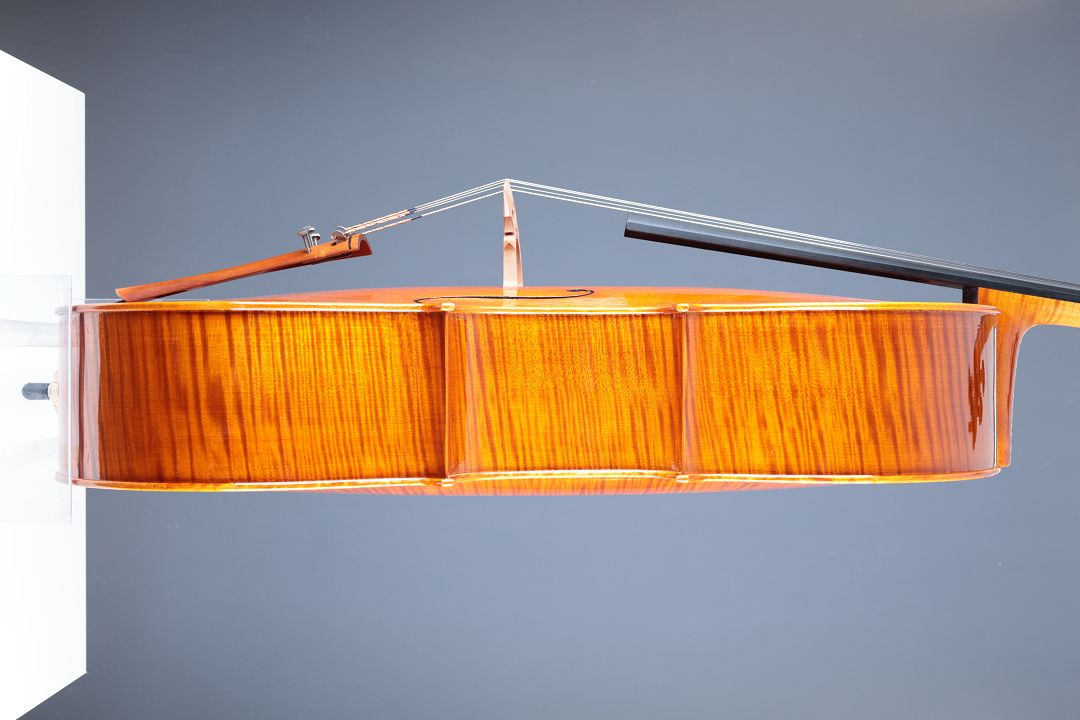 Leonhardt Rainer W. - Mittenwald Anno 2025 - Goldener Gigant - C-419